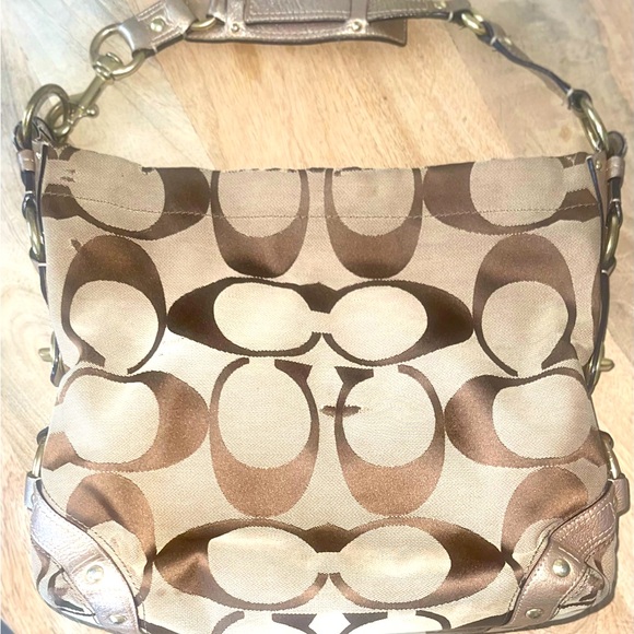 COACH bag Large Tote - Picture 3 of 13